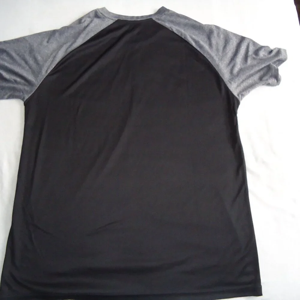 Montreal Canadiens Adult Tshirt - Picture 3 of 4